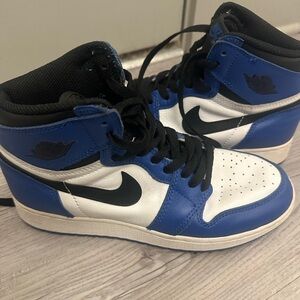 Jordan 1 retro high game royal